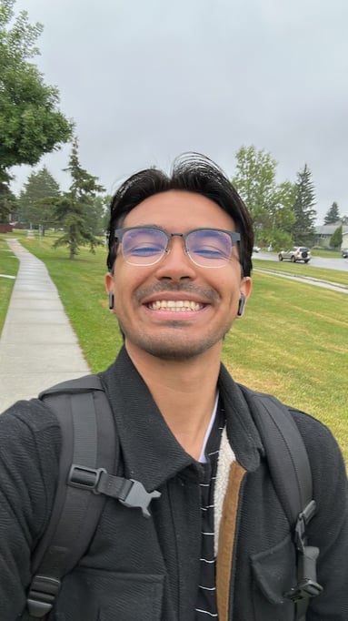 Portrait of Kevin Valdez, software engineer and Shopify expert
